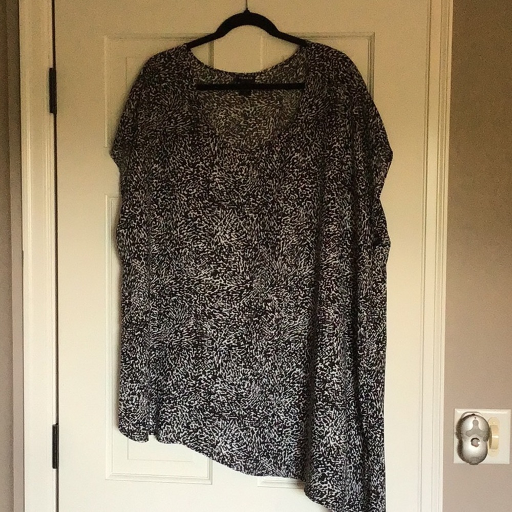 Torrid Monochrome Abstract Print Top